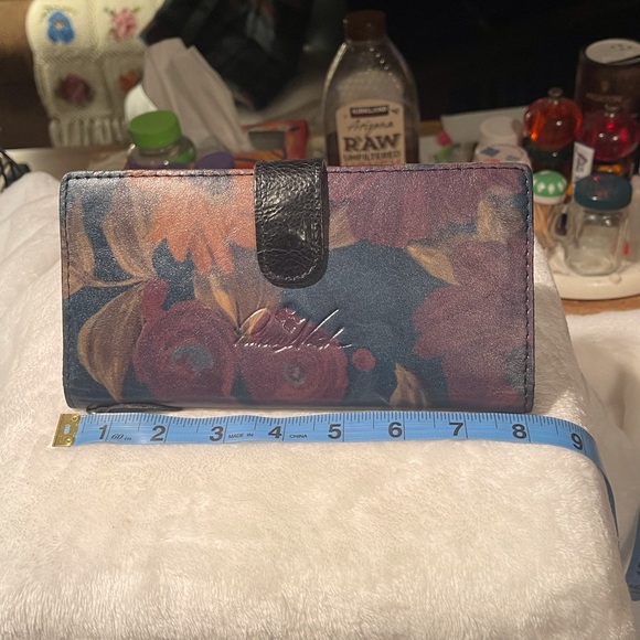 Patricia Nash Wallet (Peruvian Pai ting Pattern - Picture 8 of 15